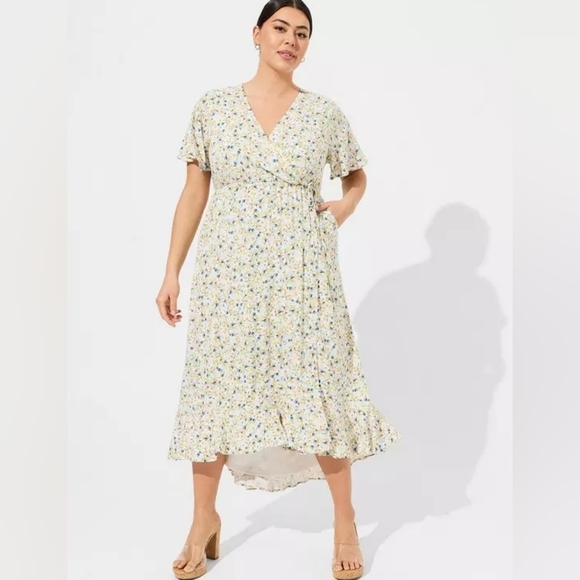 torrid Dresses & Skirts - Torrid Maxi Rayon Slub Surplice Wrap Dress Ditzy Floral Plus Size 1X NWT